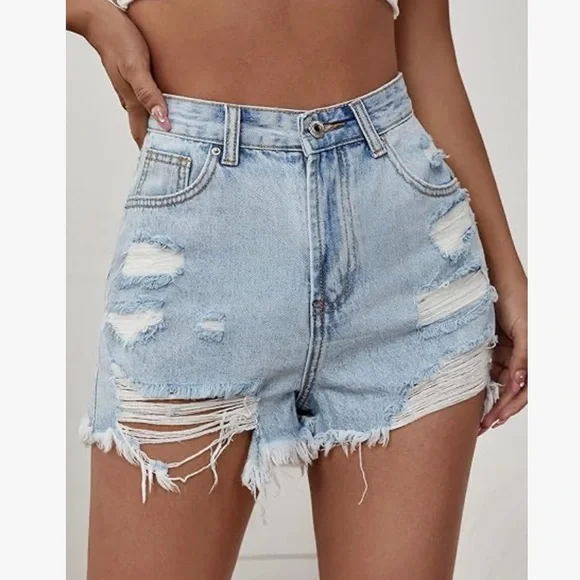 ⭐️ Distressed Denim Shorts