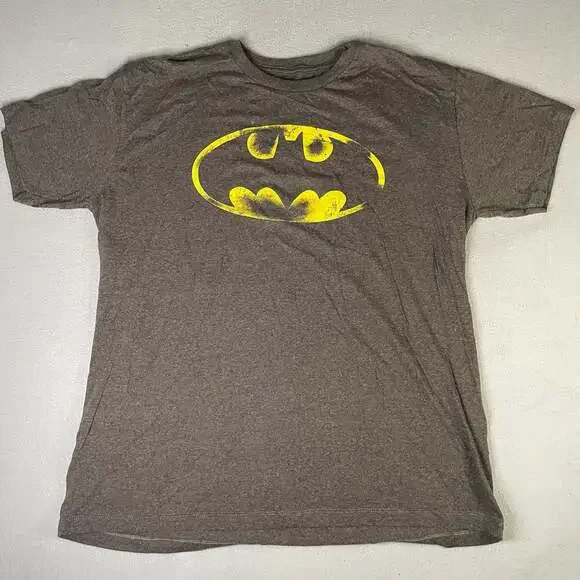 DC Comics Batman Classic Distressed Logo T-Shirt size men’s XL