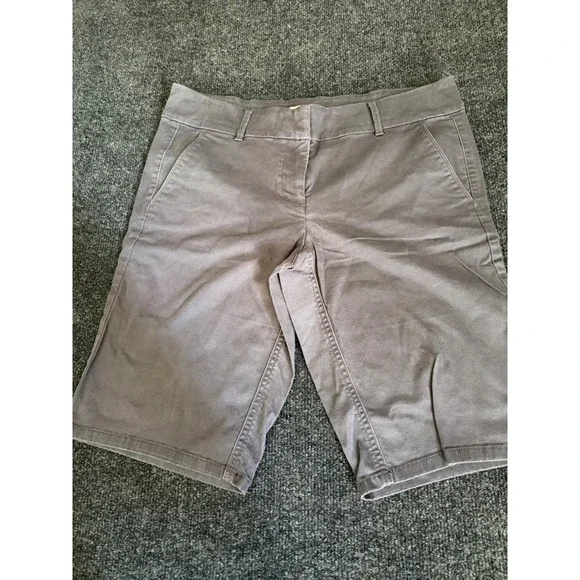 Loft Outlet Womens Grey Bermuda Roll Shorts Chino Mid Rise Casual Size 10
