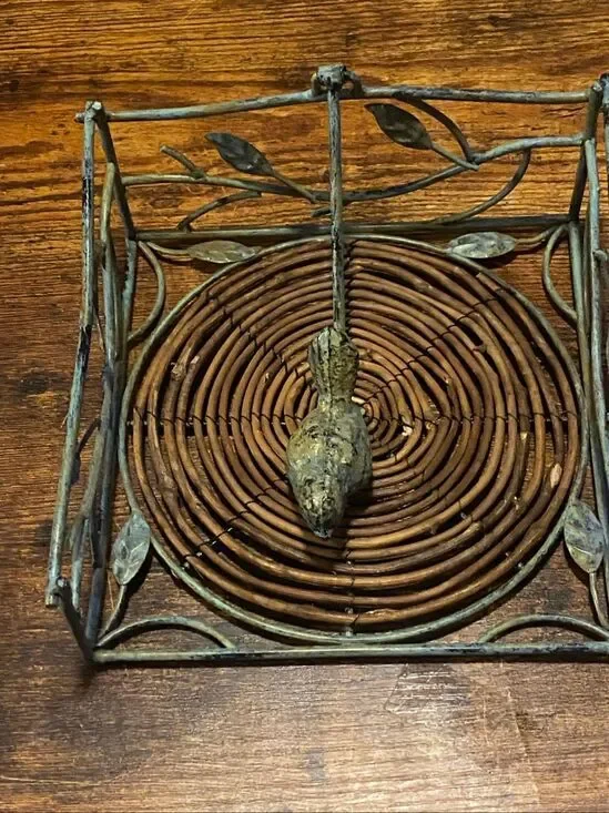 Wrought Iron Wicker Napkin Holder Pear Vine Farmhouse Kitchen Table Decor VTG