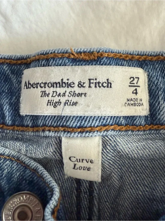 Abercrombie & Fitch High-Rise Dad Shorts