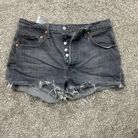 Levis Shorts Womens 31 denim jeans black button fly distressed frayed Cheeky's 2