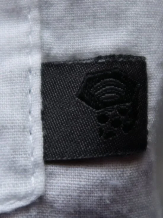 Mountain Hardwear White SS Pocket Camp Shirt (M) OMG! 🌲