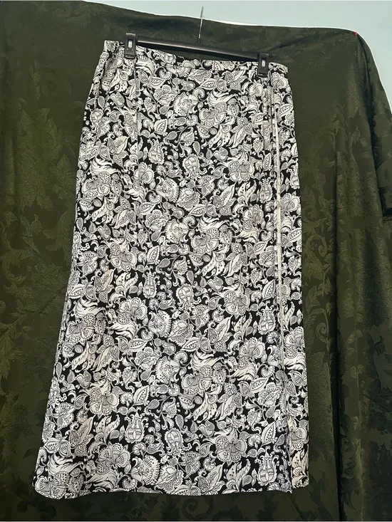 Talbots Black and White Floral Paisley Maxi Linen Skirt Size 16