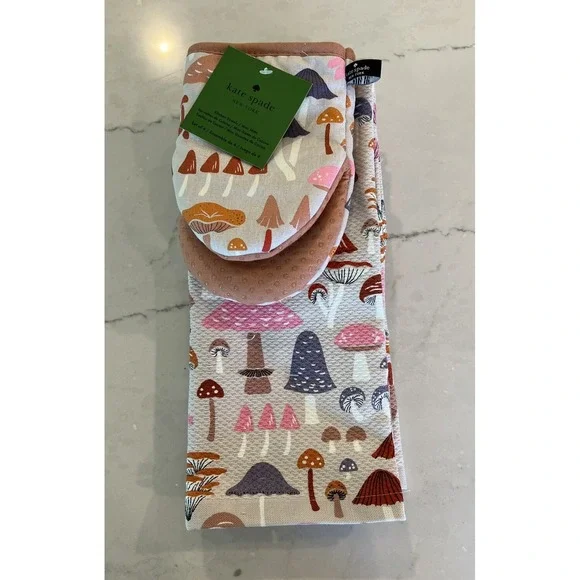 Kate Spade 4 PC Kitchen Set‎ 2 Dish Towels 2 Mini Oven Mitts Mushroom Pink, NEW