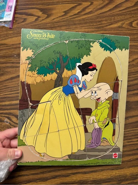 Disney Snow White board Puzzle