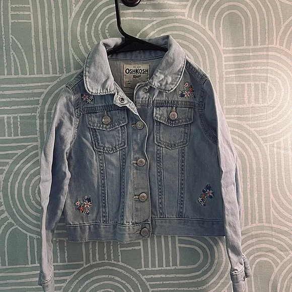OshKosh B’gosh Girls Floral Embroidered Denim Jacket Light Wash Size 4T