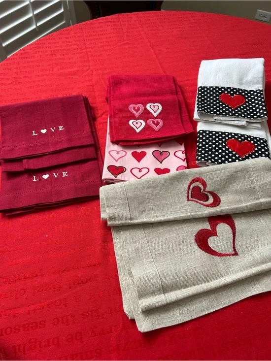 Heart-themed Kitchen Towel Set in Red, Pink, White, Black, and Natural