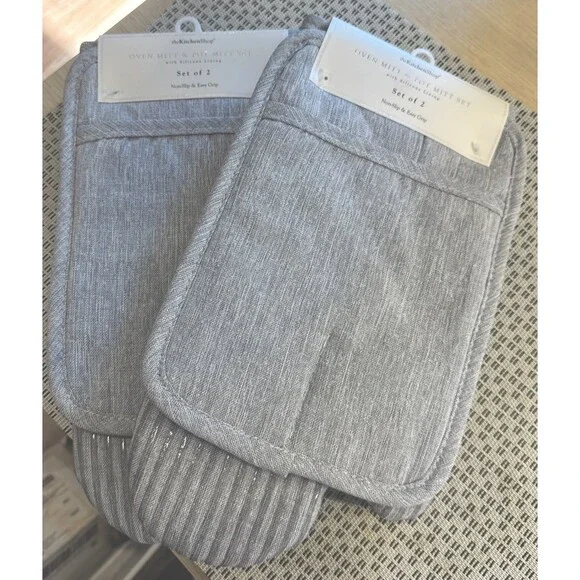 The Kitchen Shop Oven Mitt & Pot Mitt Set of 2 W/ Silicone Lining Lot of 2 Packs