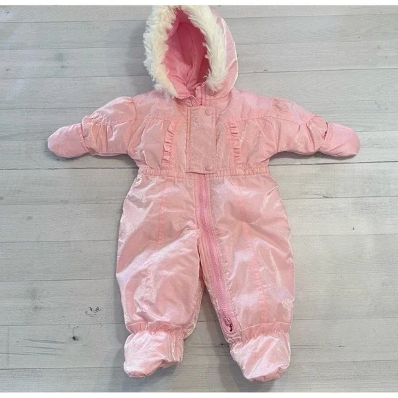 OshKosh B'Gosh baby girls pink shimmer‎ bunting snowsuit 6/9 months
