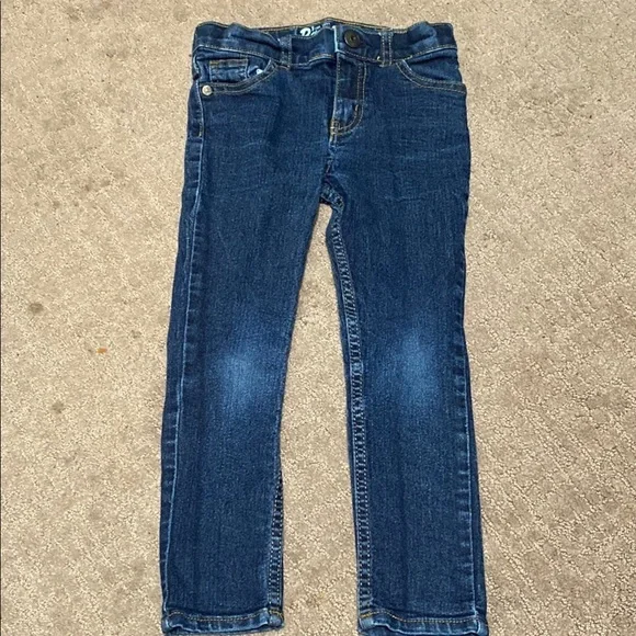 Classic Oshkosh 5T Blue Denim Skinny Jeans Toddler Casual