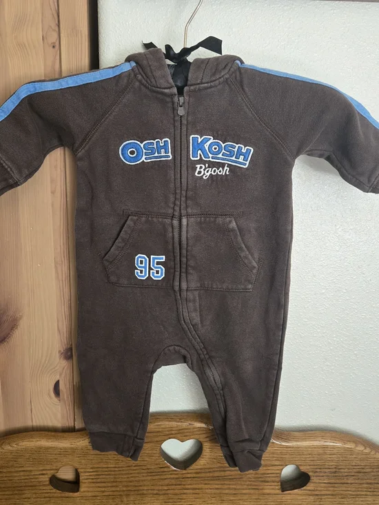 OshKosh B'gosh Boys 9M 9mo 9 mo Romper One-Piece Hooded Hoodie Full Zip