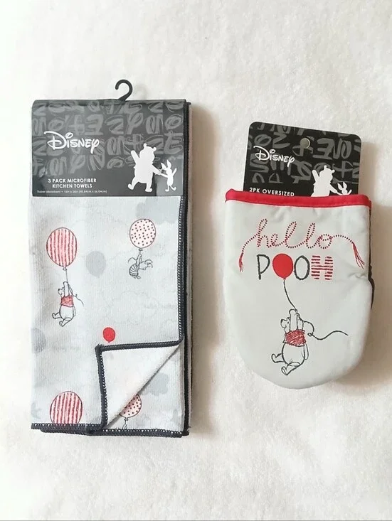 NWT Disney Winnie the Pooh Piglet 3 Pack Microfiber Kitchen Towels And Oven Mitt