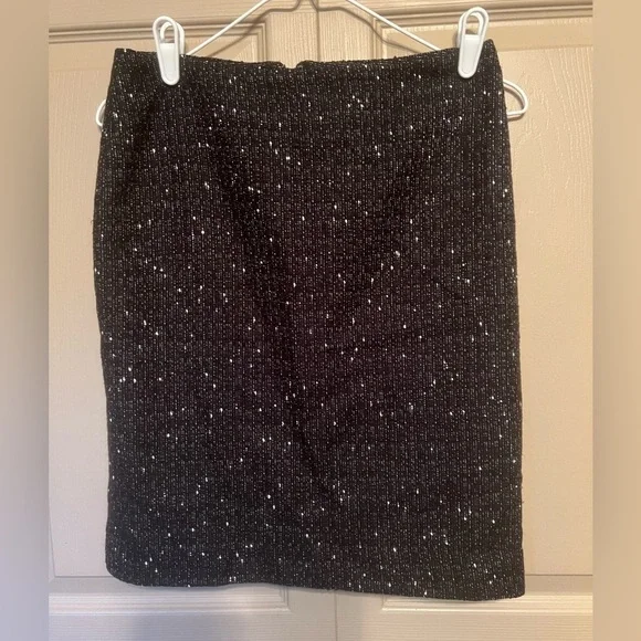 Anne Klein Black and White Tweed Pencil Skirt