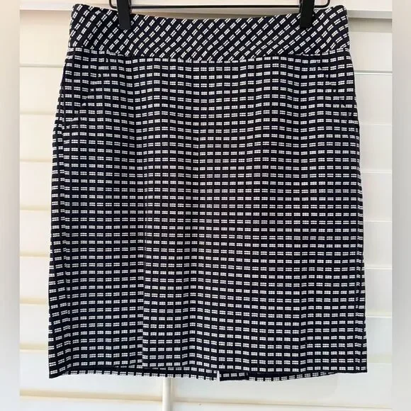 Trina Turk Navy Blue and White Checkered Pencil Skirt