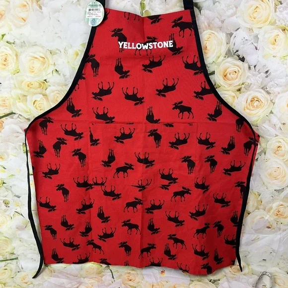 YELLOWSTONE Chef Moose Full Apron Grill Little Blue House Unisex Adjustable Red