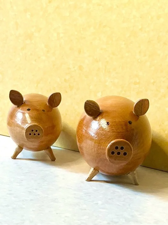 Vintage MCM Danish Teak Wood Pigs Salt & Pepper Shakers Kitsch Scandinavian ‘60s