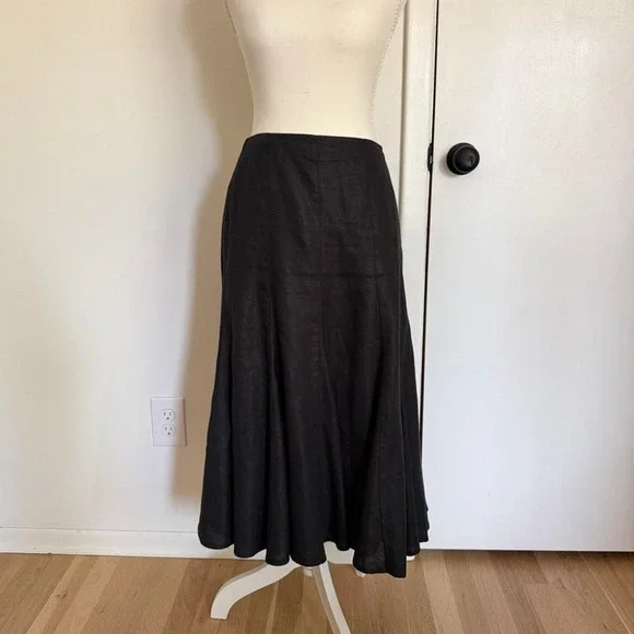 Liz Claiborne black linen midi skirt