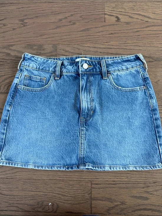Pacific Sunwear Blue Denim Mini Skirt - size 27