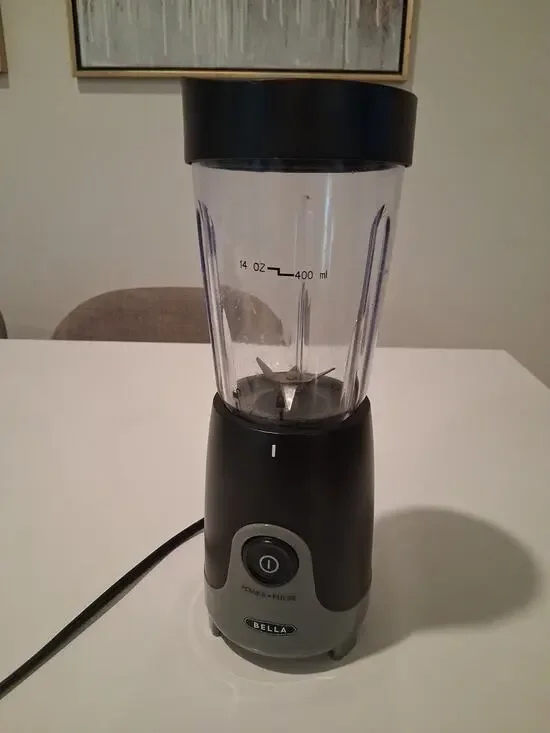 Bella Personal Blender 42871B1 Single Serve Smoothie Maker Black 240W Tested
