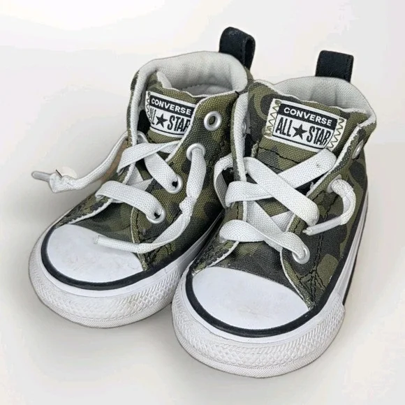 Converse‎ All Star Chuck Taylor Toddler  Camo Green Hightop Shoes size 4 Sneaker