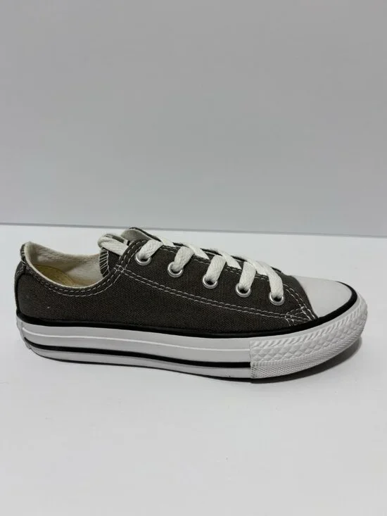Converse Kids’ Chuck Taylor All Star Lo Top Sneakers, Girls’ Size 12.5 M
