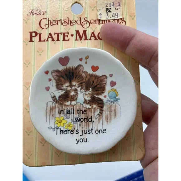 Vtg. Cherished Sentiments Plate Fridge‎ Magnet Cats Love Hearts Kitschy NOS