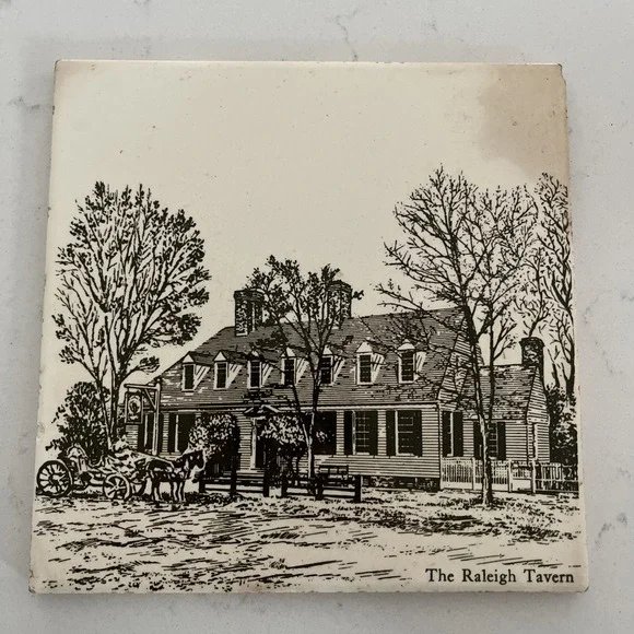 Vintage THE RALEIGH TAVERN Williamsburg Virginia Ceramic Tile Trivet 6X6 Germany