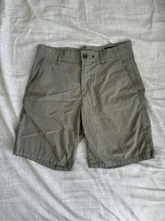 rag & bone Green Casual Flat Front Cotton Blend Green Chino Shorts 9”