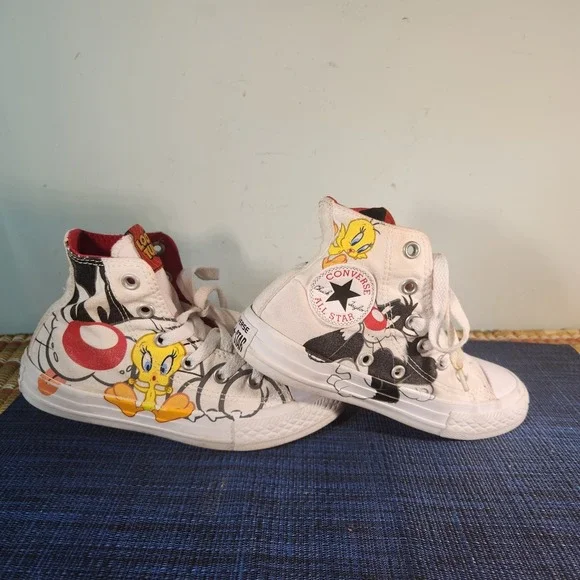 Converse Chuck Taylor All Star Looney Tunes Tweety Bird Sylvester High Top...
