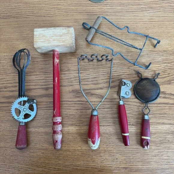 Vintage Retro‎ USA Red Wood Metal Kitchen Utensil Set Blender Masher Strainer