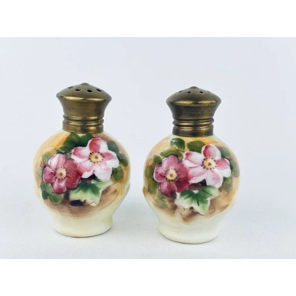 Vintage Enesco Salt Pepper Shakers Set Pair - Hand Painted - Floral - Japan