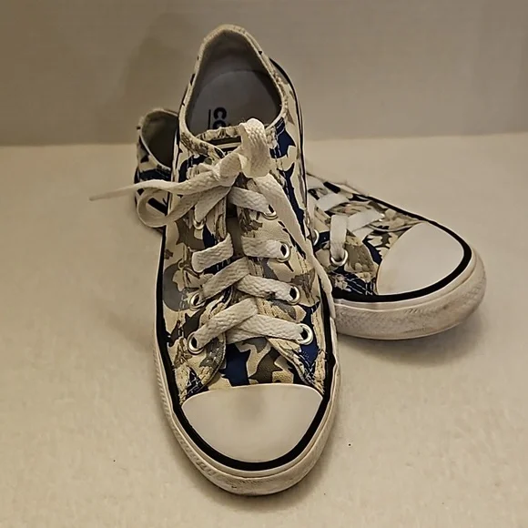 Converse All Stars Low Top Sneakers Blue/Gray Shark Bite Fish Novelty Sz 12