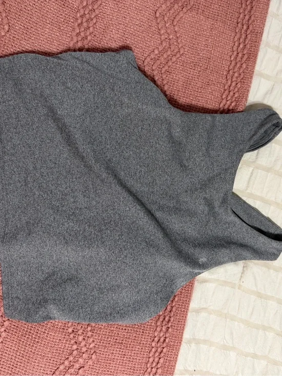 Athleta Gray Women's Sleeveless Knit Sweater Tank