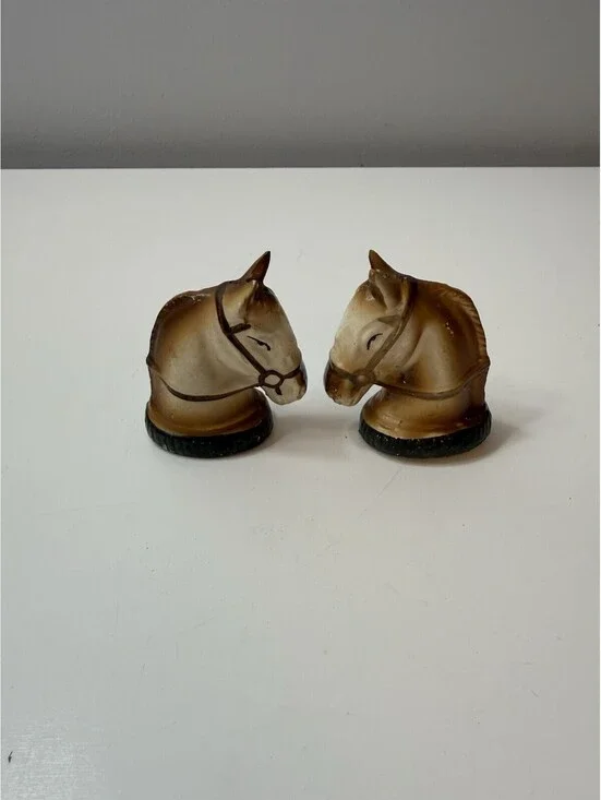 1950’s Ceramic Horse Head Salt & Pepper Shakers Tawny Brown w/Dark Brown Bridle