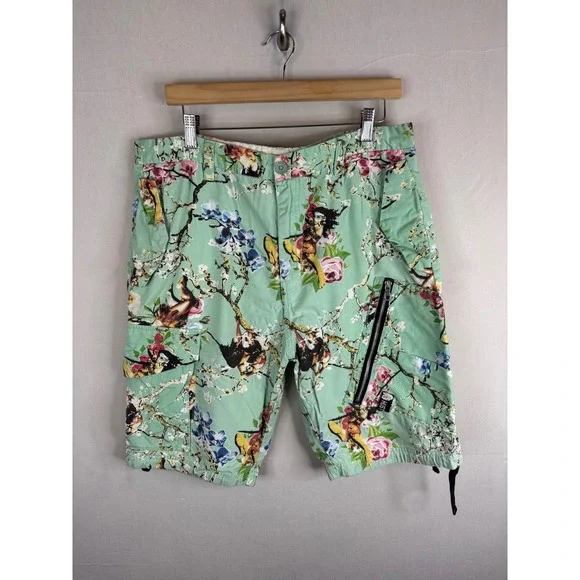 Hustle Gang Men Mint Green Pin Up Floral Graphic Cargo Shorts Size 36 Streetwear