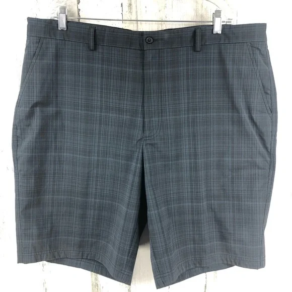 Kirkland Men's Gray Plaid Golf‎ Shorts Sz 42