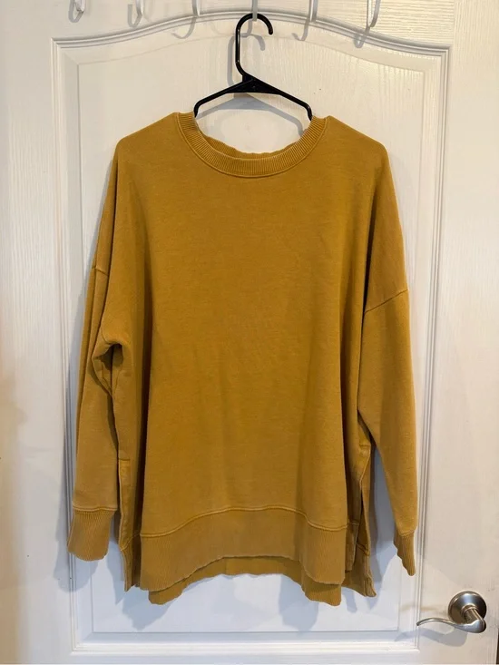 Aerie mustard yellow oversized crewneck sweater side slits relaxed fit sz XL