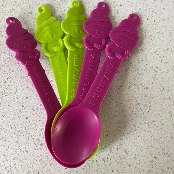 🍍MENCHIE SPOONS🍍10 for $10 mix and match colors or all one color🍍