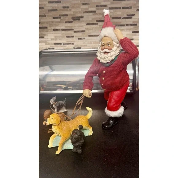 Clothtique Possible Dreams Santa Walking Dogs Dog Walker Figurine