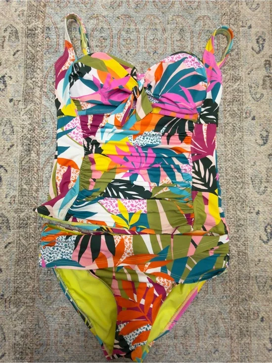 Bleu Rod Beattie Multi-Color Tropical Print Tankini size 8D/8