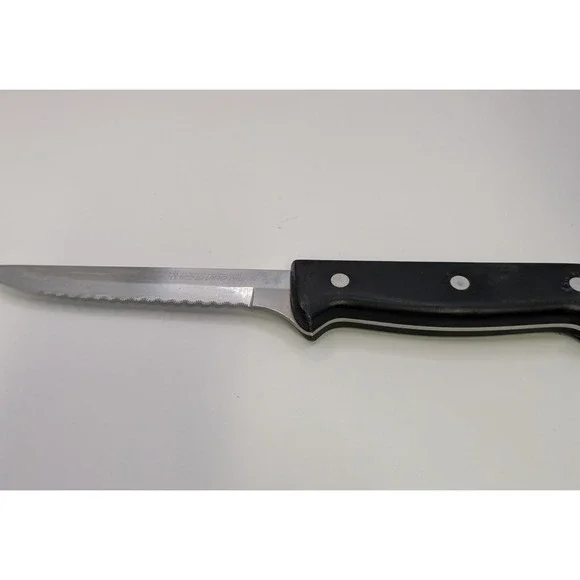 JA Henckels Eversharp Pro Chefs Knife 5.25 in Blade Serrated Stainless