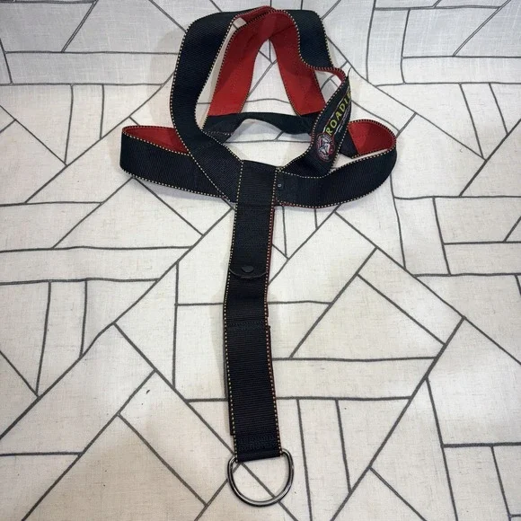 Roadie Canine Vehicle Restraint System Multi-Use Safety Harness Size 6 56-65 Lbs