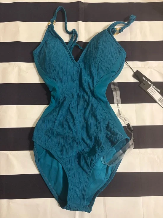 BNWT TA3 Plungey Ring Shape Wear One Piece Swimsuit XXS Regular