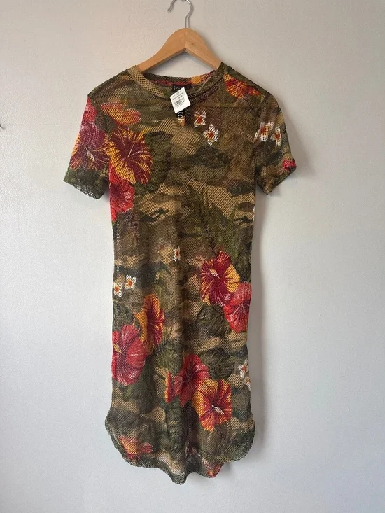 Love mesh camo floral shirt sleeve dress/swim cover