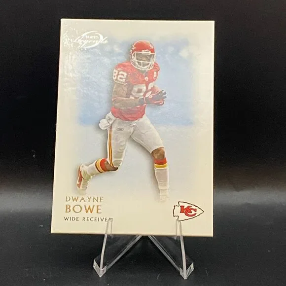 2011 Topps Gridiron Legends - Dwayne Bowe #44 Blue Parallel