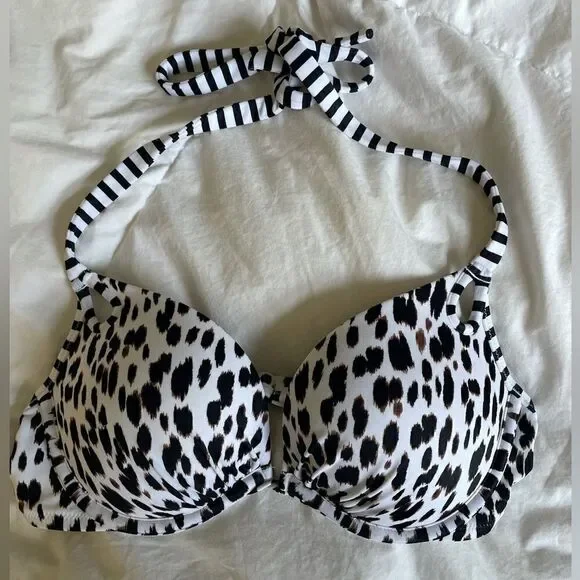 Victoria’s Secret Leopard Print Bikini Top