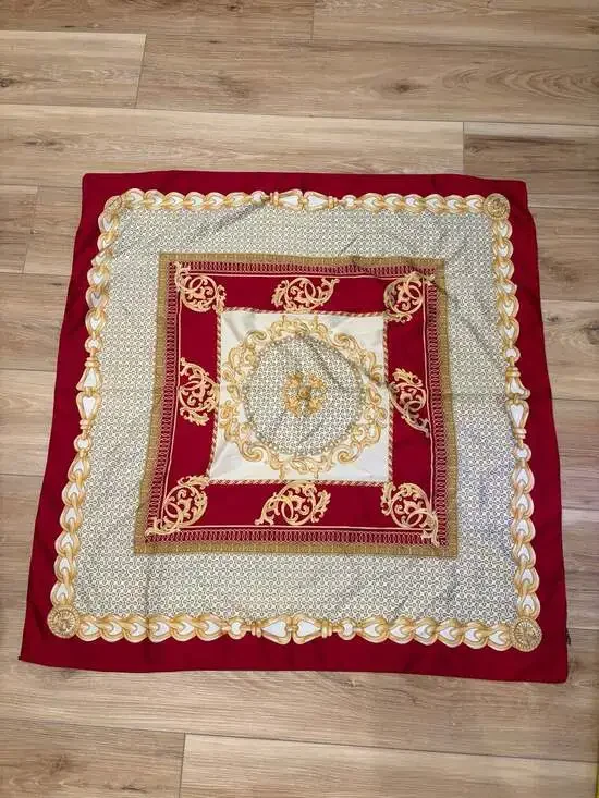 Vintage Luxury Style Square Silk Scarf Gold Chain Equestrian Motif