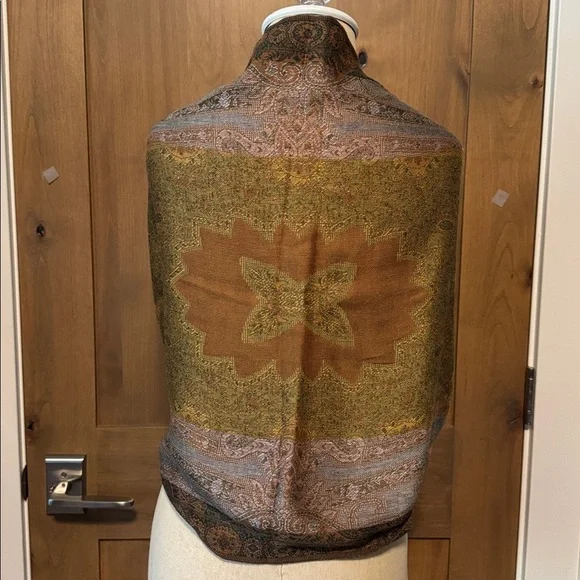 Scarf wrap Womens 21X70’ Fringe Floral Bohemian Gold brown pink green luxury