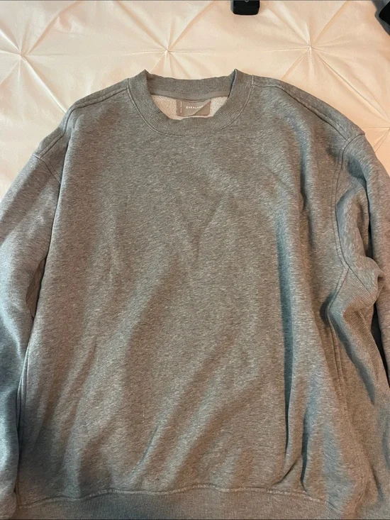 Everlane Men's Heather Gray Crewneck Sweater